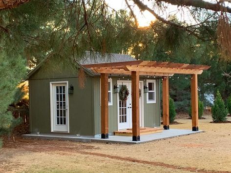 Tuff Shed Guest House, Guest Room Shed, She Shed Landscaping Ideas, Shed Guest Room, Shed Decorating Ideas Exterior, Diy Pool House Shed, She Shed With Porch, Sleepout Ideas, Tiny Home Backyard