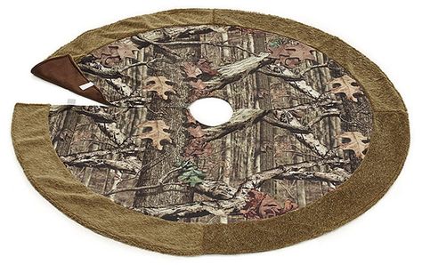 Mossy Oak Camouflage Christmas Tree Skirt for Holiday, I LOVE ... Camo Christmas, Festivus For The Rest Of Us, Real Tree Camouflage, Manly Decor, Fabric Tree, Green Fur, Mossy Oak Camo, Mossy Oak, Plush Fabric