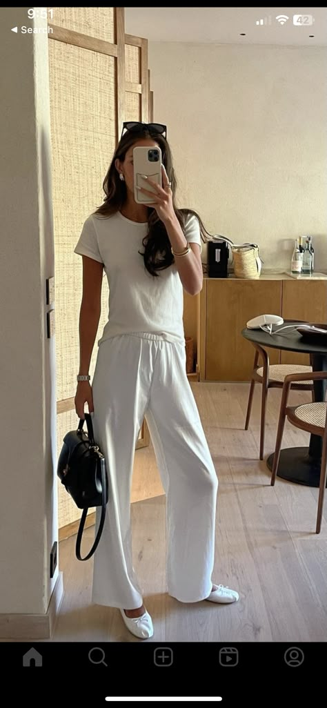 Classy Airport Outfit, Flight Outfit Airport Style, Chic Airport Outfit, Chic Travel Outfit, Comfy Airport Outfit, Airport Outfit Summer, Airport Travel Outfits, Outfit Airport, Flight Outfit