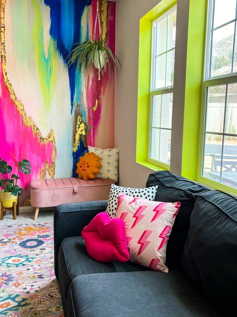 Added a little green to the window sills Neon Painted Walls, Colorful Gallery Wall, Eclectic Glam, Vibrant Living Room, To The Window, Window Sills, Pop Of Color, Dream House Decor, Eclectic Decor