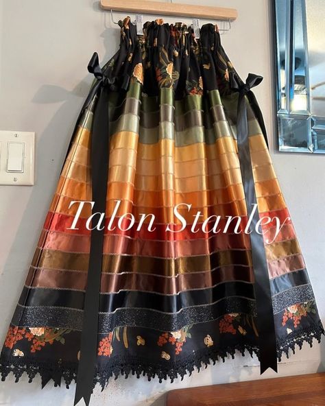 Red Ribbon Skirts Native American, Cherokee Ribbon Skirt, Native Ribbon Skirt Ideas, Womens Traditional Regalia, Ribbon Skirts Ideas, Ribbon Skirts Native American, Native Ribbon Skirts, Ribbon Skirt Ideas, Fancy Shawl Regalia