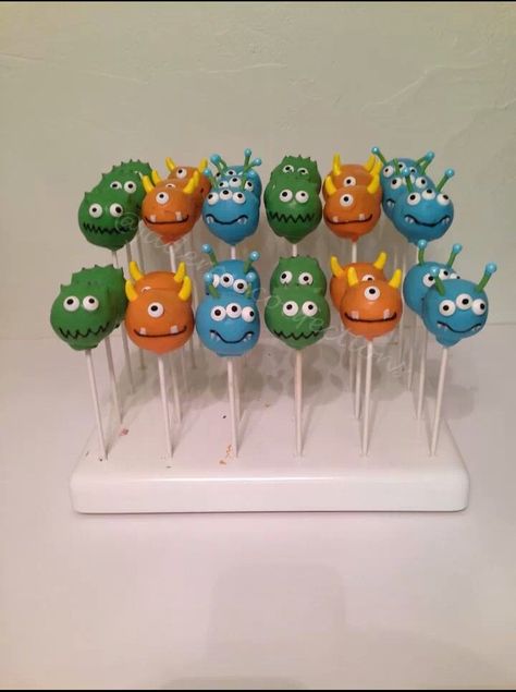 Monster Cake Pops, Monster Co, Monster Baby Showers, Cake Pop Designs, Monster 1st Birthdays, Themed Treats, Monster Cupcakes, 4 Birthday, Monster Cake