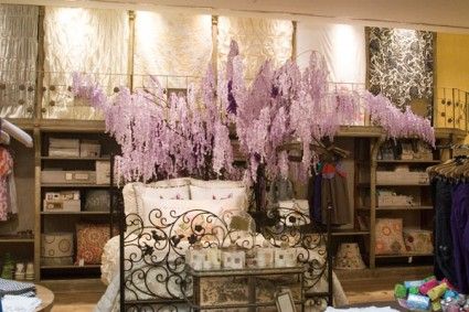 Paper Wisteria, Anthropologie Window Display, Anthropologie Display, Wisteria Tree, Anthropologie Inspired, Visual Display, Store Displays, Vintage Country, Retail Display