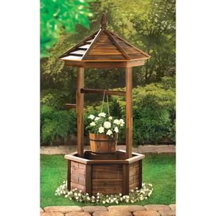 Wishing Well Garden, Wishing Well Planter, Garden Diy Decoration Ideas, Yard Planters, Barrel Fountain, Wishing Wells, Diy Bird Feeder, Bamboo Garden, Garden Accents