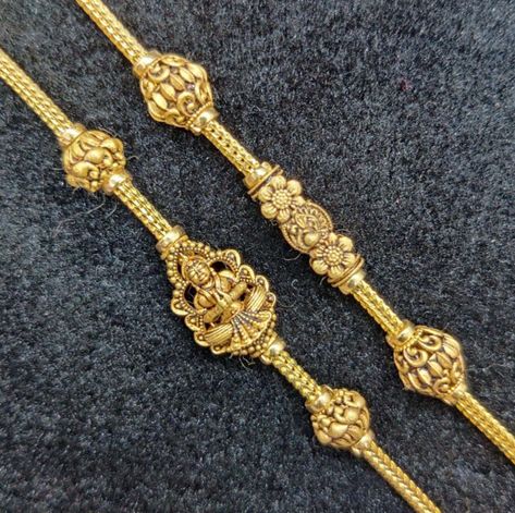 Wedding Chain Thali, Thali Chain Designs Gold, Thali Kodi, Chain Designs Gold, Mugappu Chain, Thali Chain, Simple Necklace Designs, Sms Language, Jewel Design