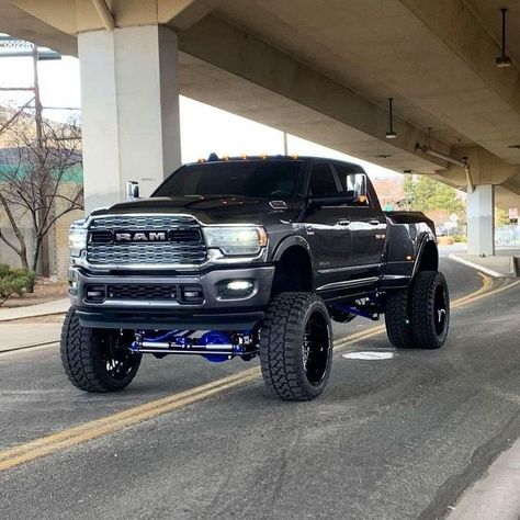 Lifted Dually Trucks, Squatted Trucks, Cummins Diesel Trucks, Coal Train, Lifted Dodge, Dodge Diesel Trucks, Ram Cars, Dodge Diesel, Cummins Trucks