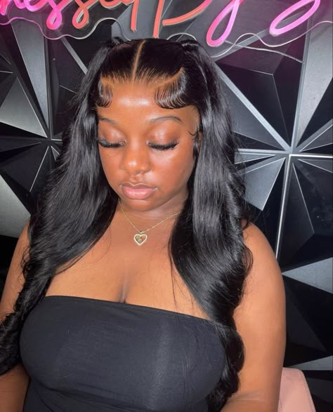 Two Ponytails Half Up Half Down Frontal, 6x6 Closure Wig Hairstyles, Cute Wig Hairstyles, Frontal Wig Hairstyles, Fasion Outfits, Protective Hairstyles Braids, Hair Twist Styles, Frontal Hairstyles, Pretty Braided Hairstyles