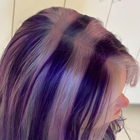 🌚💜💿👾⚔️💟👽🪻 purple & silver chunky highlights today for olivia! I’m so obsessed with this color, and I’m so happy we were able to kick most of that teal out! She had been trying to get it out for a few years now. I was so stoked to do her hair because we used to do ballet together when we were like 3 😸 this looks so sick on her, and I can’t wait to see what other hair I get to do on her in the future! ⛓🧷 𝐃𝐌 𝐓𝐎 𝐁𝐎𝐎𝐊 🦇-𝔐™ 🤍 ✮ ✮ ✮ ✮ ✮ #chunkyhighlights #purplehair #halifaxhair #halifaxqueer #... Two Color Hair Dye Ideas Blonde, Hair Color Alternative, Purple Chunky Highlights Black Hair, Purple Hair Dye Ideas For Blondes, Chunky Highlights Color, How To Do Chunky Highlights, Purple Highlights In Blonde Hair, Purple Hair With Blonde Highlights, Blonde With Purple Highlights