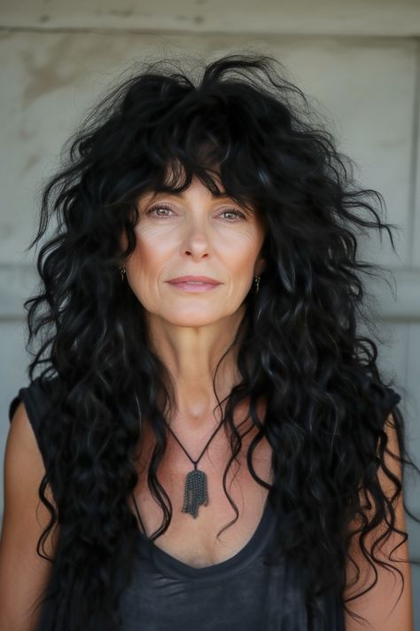 Black Hair Types, Curly Shag Haircut, Layered Haircuts With Bangs, Hairstyles For Women Over 60, Wavy Curls, Long Curls, Coily Hair, Chic Hairstyles, Long Layers