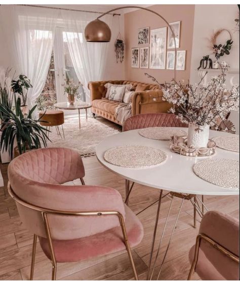 Girly Living Room, Pink Dining Rooms, Pink Living Room Decor, Diy Terrarium, Girly Apartment Decor, Pink Room Decor, Aesthetic Living Room, Deco Rose, Pink Living Room