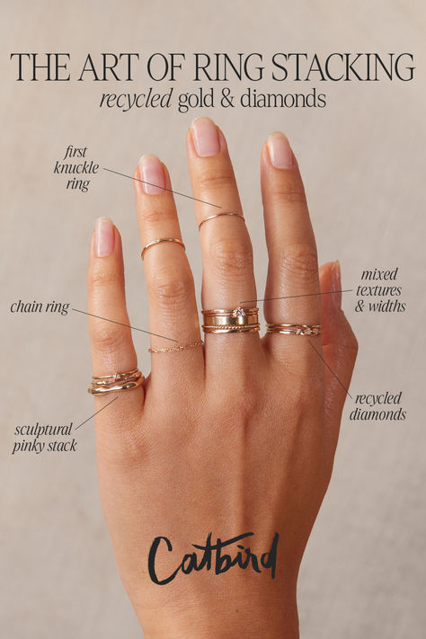 From a bold centerpiece to a power pinky stack, and everyday diamonds and textured gold in between! This is our unfussy guide to creating layered, textured, signature ring stacks – in the finest sustainable materials. How To Layer Rings Jewelry, How To Stack Rings Ideas, Ring Styling Ideas, Rings Ideas How To Wear, Ring Ideas How To Wear, Everyday Ring Inspiration, How To Wear Rings Ideas, How To Layer Rings, Everyday Rings Gold