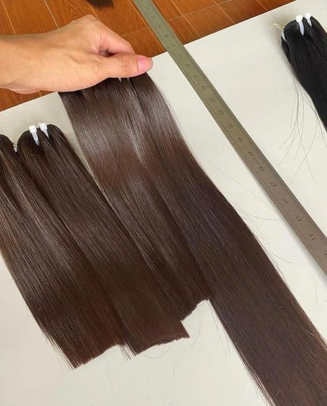 👉🏻Style: Double Weft Machine 👉🏻Texture: Bone Straight 👉🏻Color: Coffee Brown 👉🏻Material: Virgin Vietnamese Hair 👉🏻Can be used to make Bone Straight Wigs #bonestraightbundles #bonstraighthair #hairextensions #hairfactory #hairvendor Vietnamese Hair, Straight Bundles, Straight Wigs, Hair Vendor, Color Coffee, Straight Wig, Coffee Brown, Being Used, Hair Extensions