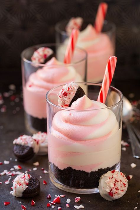 No Bake Peppermint White Chocolate Cheesecakes - Cooking Classy Peppermint White Chocolate Cheesecake, Holiday Cooking Christmas, Christmas Crock, Peppermint White Chocolate, Peppermint Dessert, Cooking Christmas, Peppermint Cheesecake, Cooking Party, Best Christmas Desserts