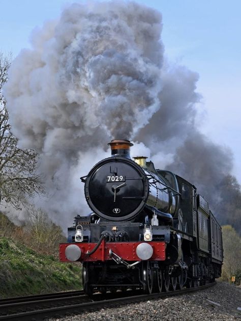 Shakespeare steam train has positive start to 2024 https://www.railadvent.co.uk/2024/04/shakespeare-steam-train-has-positive-start-to-2024.html Polar Express Train Ride, Steam Trains Uk, Polar Express Train, Castles To Visit, Steampunk Aesthetic, Snow Hill, Steam Engine Trains, Stratford Upon Avon, British Rail