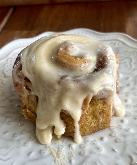 Cinnamon Roll Pumpkin, Cinnamon Rolls Pumpkin, French Toast Bagels, Muffins Cinnamon, Gf Meals, Sourdough Cinnamon Rolls, Cinnamon Filling, Cinnamon Roll Dough, Breakfast Goodies