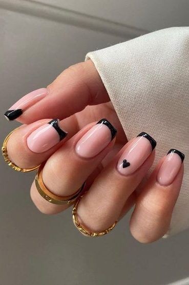 Short French Tip Nails, Valentine Nails, Short Square Nails, Simple Gel Nails, Work Nails, Short Square Acrylic Nails, Black Nail, Short Acrylic Nails Designs, Square Acrylic Nails