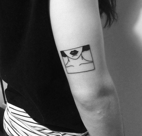 Stropky Chinatown, Vancouver Minimalist Tattoos, Minimal Tattoo, Line Tattoos, Blackwork Tattoo, Piercing Tattoo, Love Tattoos, Mini Tattoos, Tattoo You, Minimalist Tattoo