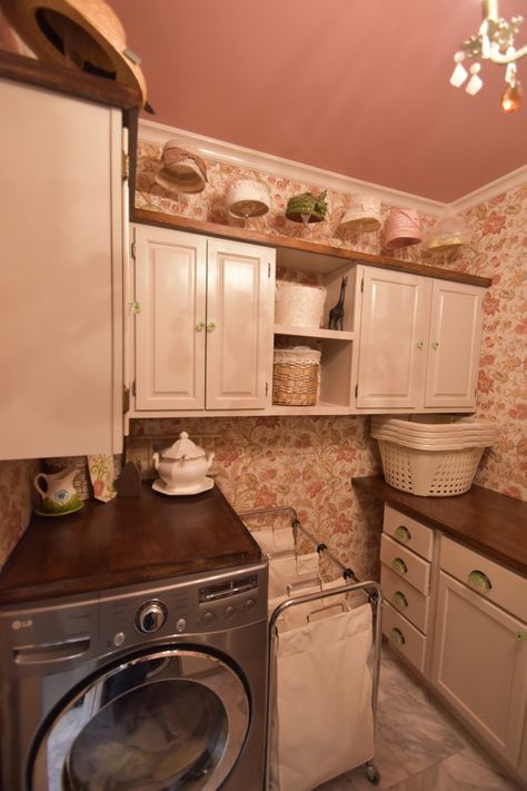 Continuing the Updates : Kitchen and Laundry Room! – Vivacious Victorian Victorian Style Laundry Room, Laundry Room Design Vintage, Coquette Laundry Room, Victorian Laundry Room, Old Laundry Room, Victorian Laundry, Laundry Room Vintage, Updated Victorian, Landry Room