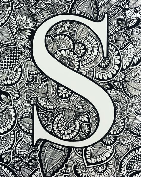 Doodles Alphabet Mandala Art Letter S, Zentangle Initials, Letter Mandala, Mandala Logo Design, Mandala Logo, Doodle Art Letters, Easy Mandala Drawing, Simple Mandala, Love Coloring Pages