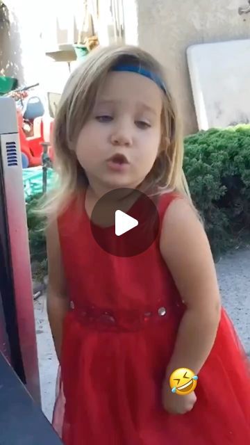 Funny Toddler Quotes, Funny Babies Dancing, Zit Popping, Toddler Videos, Kids Day, Funny Baby Gif, Clever Kids, Dancing Baby