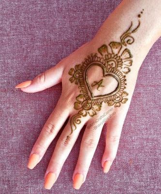 121 Simple mehndi designs for hands || Easy Henna patterns with Images | Bling Sparkle Mehndi Designs Finger, Henna Hand Designs, Henne Tattoo, Indian Mehndi Designs, Tato Henna, Mehndi Designs 2018, Henna Tattoo Hand, New Bridal Mehndi Designs, Bridal Mehendi Designs Hands