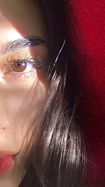 Cognac Brown Eyes, Brown Eyes Aesthetic Girl, Brown Eyes Aesthetic, Brown Eyed Girl, Eyes Aesthetic, Brown Eyed Girls, Brown Eyes, Aesthetic Girl, Chestnut