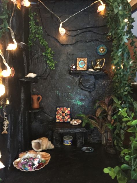 Mermaid grotto Made from a cardboard box Mermaid Grotto Room, Mermaid Grotto Aesthetic, Grotto Bathroom, Mermaid Aesthetic Sirens, Mermaid Grotto, Enchanted Room, Mermaid Cave, Sea Bathroom, Solar Punk