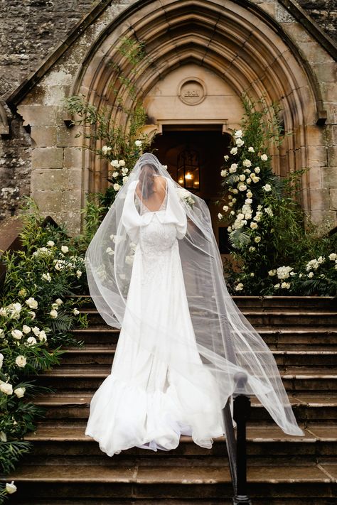 Glamorous Winter Wedding // Castle Leslie // Stephanie & Jamie Winter Castle Wedding, Winter Wedding Castle, Castle Leslie, Castle Leslie Weddings, Scotland Wedding Venues Castles, Hensol Castle Wedding, Cluny Castle Wedding, Modern Castle, Lough Eske Castle Wedding