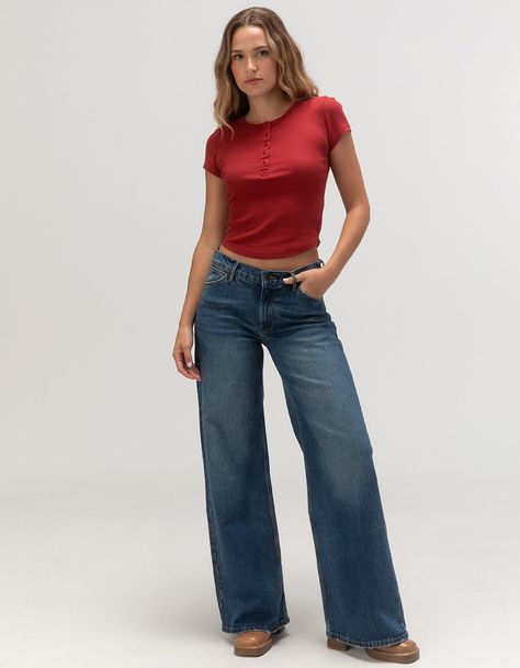 Wrangler Low Rise Baggy Jeans. Zip Fly And Button Closure. Belt Loop Waist. Traditional Five Pocket Styling. Low Rise. Baggy Straight Leg. Medium Wash. Approx. Inseam: 32''.99% Cotton, 1% Elastane. Machine Wash. Imported. Model Is Wearing A Size 25. Model Measurements:height: 5'9" Bust: 32"waist: 25"hips: 35" Low Rise Jeans Outfit Inspiration, Flowy Jeans Outfit, Low Waist Wide Leg Jeans Outfit, Medium Rise Jeans, Straight Leg Jeans Low Rise, Mid Rise Baggy Jeans Outfit, How To Style Low Rise Baggy Jeans, Low Rise Straight Leg Jeans Outfit, Casual Medium Wash Jeans With Snap Buttons