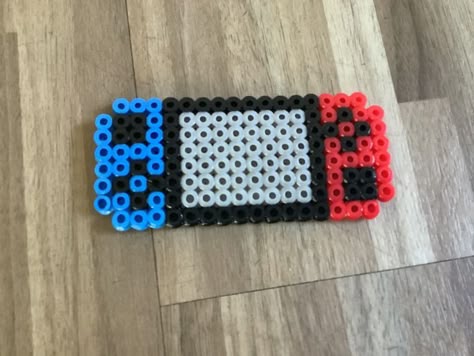 Nintendo Switch Perler Beads, Switch Perler Bead, Matching Perler Beads Ideas, Mini Perler Beads Ideas, Hama Bead Ideas, Mini Hama Beads, Melted Beads, Ironing Beads, Hama Mini