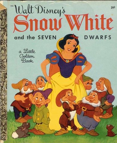 snow white | senses working overtime | Flickr Old Children's Books, Classic Childrens Books, Golden Books, Snow White And The Seven Dwarfs, Disney Books, The Seven Dwarfs, Bedtime Story, Childhood Books, Golden Book