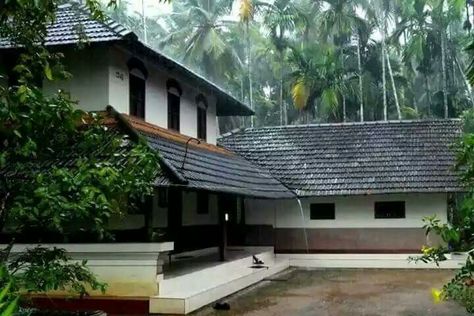 Naturally gifted land....kerala.... Old homes... Small Banglow, House Exterior Bungalow, Exterior House Plans, Exterior Bungalow, Kerala Homes, Residential Architecture Facades, Kerala Traditional House, Residential Architecture Apartment, Kerala Architecture