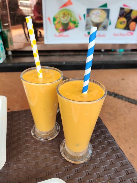 Season first mango fresh juice 2023 Mango Juice Snap, Juice Snap, Celebration Food, Restaurant Drinks, Indian Flag Wallpaper, Flag Wallpaper, Luxury Restaurant, Mango Juice, Indian Flag