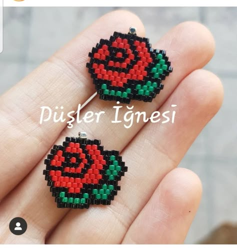 Loom Designs, Miyuki Beads Pattern, Beaded Flowers Patterns, Beads Pattern, Art Perle, Beads Craft Jewelry, Beadwork Designs, Brick Stitch Earrings, Beaded Jewlery