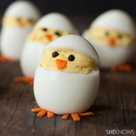 14 Adorable & Doable Animal-Themed Foods | Cuteness Animal Shaped Appetizers, Food Shaped Like Animals, Animal Appetizers, Kids Birthday Party Food Ideas, Animal Party Food, Animal Themed Food, Animal Shaped Foods, Birthday Party Food Ideas, Healthy Chocolate Pudding