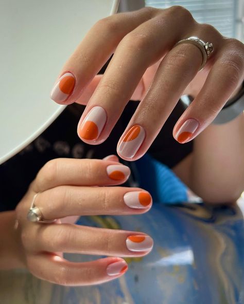 Autumn Nails 2023, Autumn Nail Designs, Olive Nails, Orange Nail Designs, Orange Nail, Autumn Nail, Autumn Ideas, Minimal Nails, Her Nails