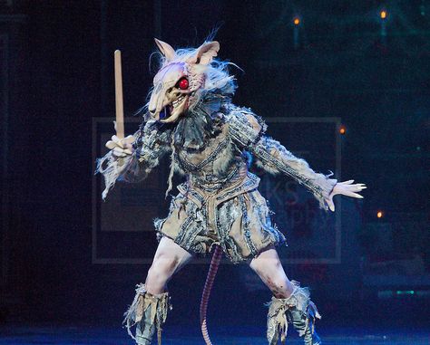 James Streeter as the Mouse King in English National Ballet's The Nutcracker. Photo by Elliott Franks Nutcracker Ballet Costumes, Nutcracker Movie, The Rat King, Rat Costume, Barbie Nutcracker, Nutcracker Costumes, Rat King, King Costume, Mouse King