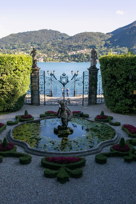 Grand Hotel Tremezzo - one of the most know landmarks in Lake Como, famous for it's gorgeous lake views and of course the floating lake pool! Join me for a quick tour on the blog! © thevivalavita.com Grand Hotel Tremezzo Lake Como, Treehouse Glamping, Grand Hotel Tremezzo, Moon Hotel, Alps Skiing, Villa Carlotta, Travel International, Aesthetic Patterns, Gate Ideas