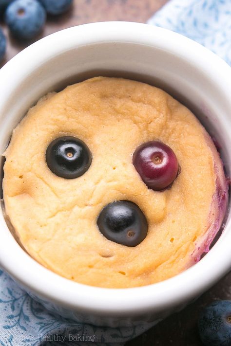 Skinny Single-Serving Blueberry Muffin (in a mug!) Low Calorie Blueberry Muffins, Blueberry Muffin In A Mug, Muffin In A Mug, Healthy Blueberry Muffins, Healthy Blueberry, Summer Meals, Gingerbread Recipe, Blueberry Muffin, Single Serving