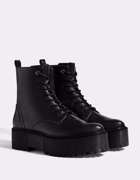 Bershka Clothes, Bershka Boots, Bershka Shoes, Platform Combat Boots, Shoes Chunky, Boots Platform, Black Platform Boots, Platform Ankle Boots, Womens Shoes High Heels