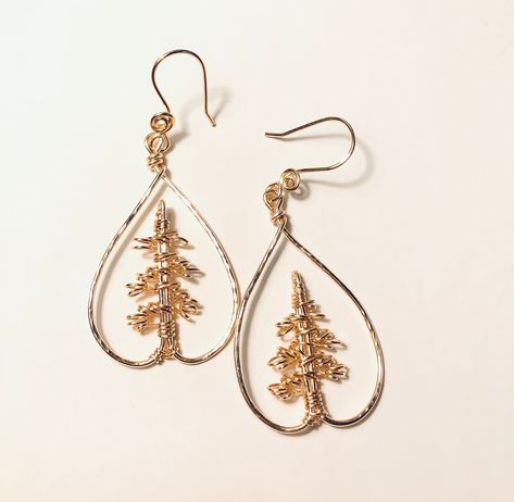 Teardrop Shape Wire Wrap Pine Tree Earrings - Etsy Twisted Jewelry, Twist Jewelry, Tree Earrings, Earrings Wire, Earrings Diy, Earring Tree, Earrings Etsy, Earrings Dangle, Pine Tree