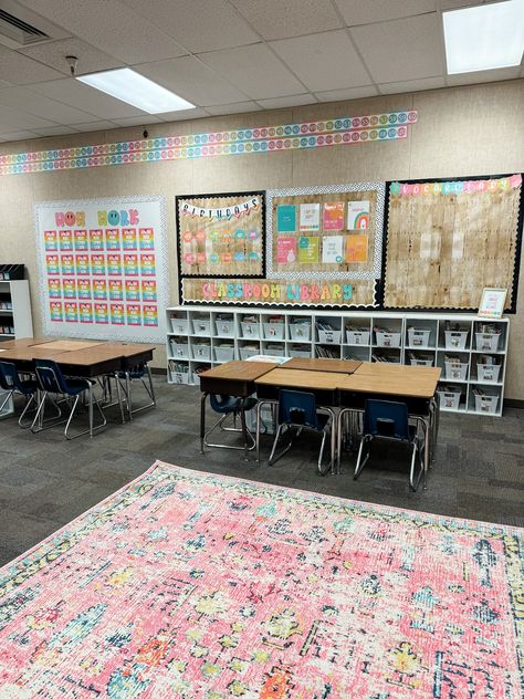 Classroom Rugs For Elementary, Classroom Rug Ideas, Elementary Special Education Classroom, Classroom Rugs, Classroom Rug, Special Education Elementary, 5th Grade Classroom, Rug Ideas, Classroom Library