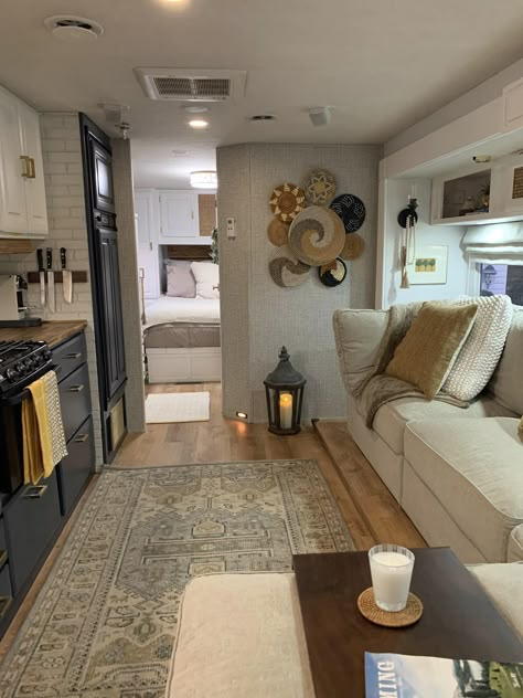 Rv Interior Design, Motorhome Remodel, Rv Inspiration, Dining Booth, Rv Interior Remodel, Camper Interior Design, Camper Trailer Remodel, Diy Camper Remodel, Rv Homes