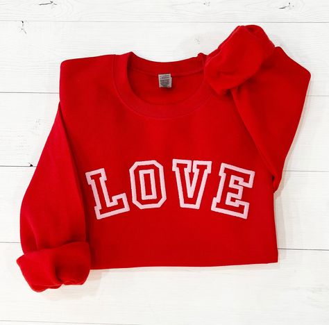 Valentine Crewneck, 2024 Graphic, Valentines Sweatshirt, Diy Stencils, Valentines Day Sweatshirt, Love Tshirt, Cricut Shirts, Valentine Sweatshirt, Boutique Shirts