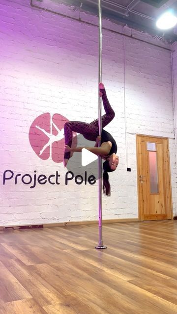 Farah Ihab 🍉 🇵🇸 on Instagram: "My favorite thing to do on the pole lately is finding new ways to get into “old” tricks instead of just constantly chasing the new “trendy” tricks. I found that this makes my flow look so much better and I’m actually able to enjoy dancing more because my body is already familiar with the tricks!🥰✨💫
-
-
-
-
-
-
-
-

#pdshapes #pole #poletricksvideo #poledancenation #poledance #poledancer #spinningcombo #poleintermediate #polespin #flexibility #splits #spinningpole #pdgemini #pdbrokendragon #pdinsideleghangsplit #pdscorpio #pdscorpiosplit #pdoutsideleghang #pdinsideleghang #poleart #poletherapy #poleaddict" Flexibility Splits, Pole Tricks, Pole Art, Pole Dancing, Spinning, Dancing, Dancer, My Favorite, Instagram