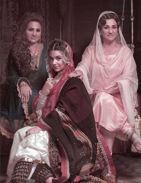 Bushra Ansari, Zara Noor Abbas, Pakistani Beauty, Nikah Dress, Pakistani Fashion Casual, Pakistani Celebrities, Beautiful Pakistani Dresses, Traditional Bride, Asian Bride