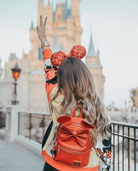 Disney Poses, Disney Outfits Women, Disney World Wedding, Disney Lifestyle, Disney Themed Outfits, Disneyland Photos, Cute Disney Outfits, Disney Photo Ideas, Disney Pics