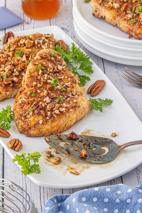 Looking for an easy and delicious fall dinner recipe? Try this crispy honey pecan chicken with a sweet and savory glaze—perfect for family meals or special dinners! Takes just 20 minutes! Follow for more great recipes! Honey Pecan Chicken, Honey Chicken Breast, Pumpkin Cream Cheese Dip, Hot Bacon Dressing, Sweet Potato Dinner, Pecan Chicken, Potato Dinner, Stove Top Recipes, Pumpkin Cream Cheeses