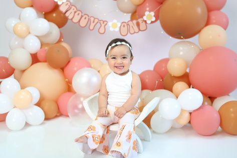 70s theme cake smash.
Groovy birthday Two Groovy Cake Smash, Groovy One Cake Smash Photoshoot, Groovy 1st Birthday Photoshoot, Groovy First Birthday Photoshoot, Groovy One First Birthday Smash Cake, Two Groovy Birthday Photoshoot, Groovy Birthday Photoshoot, Groovy One Cake Smash, Groovy One Photoshoot