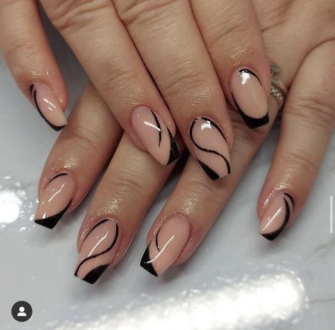 Acrylic Nails Gold, Summer Nails 2023 Color Trends, Nails 2023 Color Trends, 2023 Color Trends, Summer Nails Short, Art Nail Designs, Summer Nails 2023, Colors Nails, Nails Gold